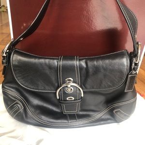 Vintage Coach no F10192 Black Soho Flap Hobo Purse